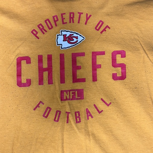 Yellow,red and white KC Chiefs T-Shirt - Picture 2 of 4